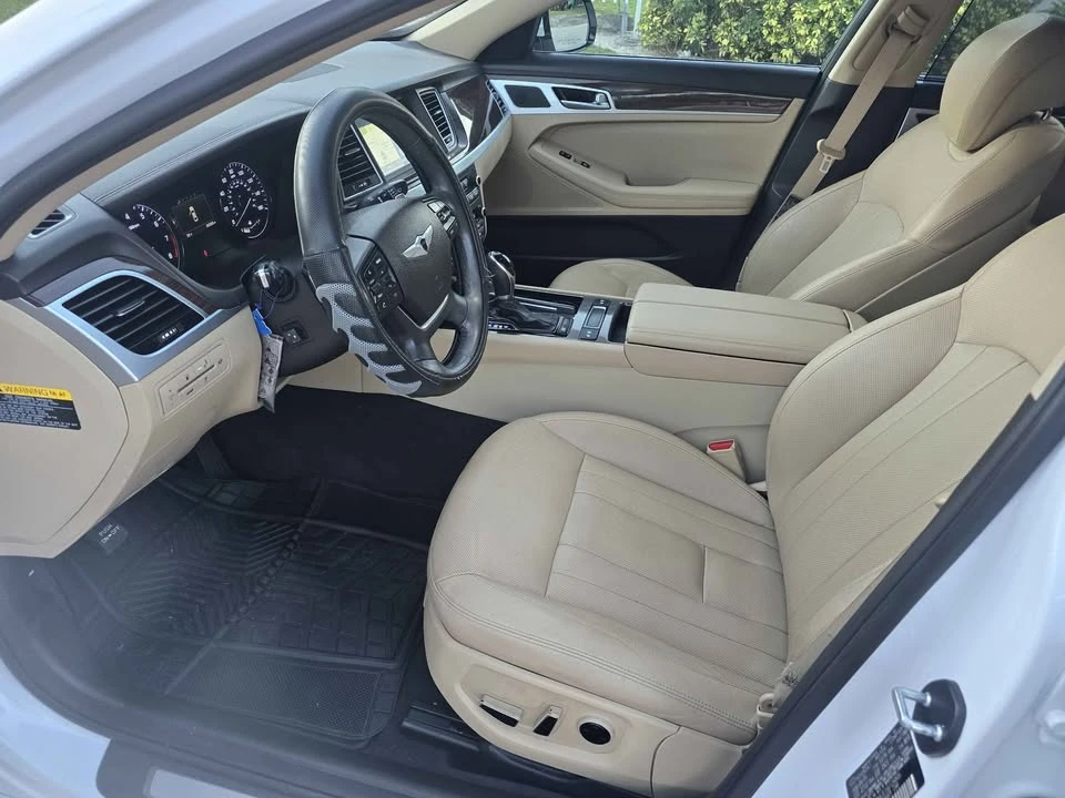 2016 Hyundai Genesis - Image 13 of 14