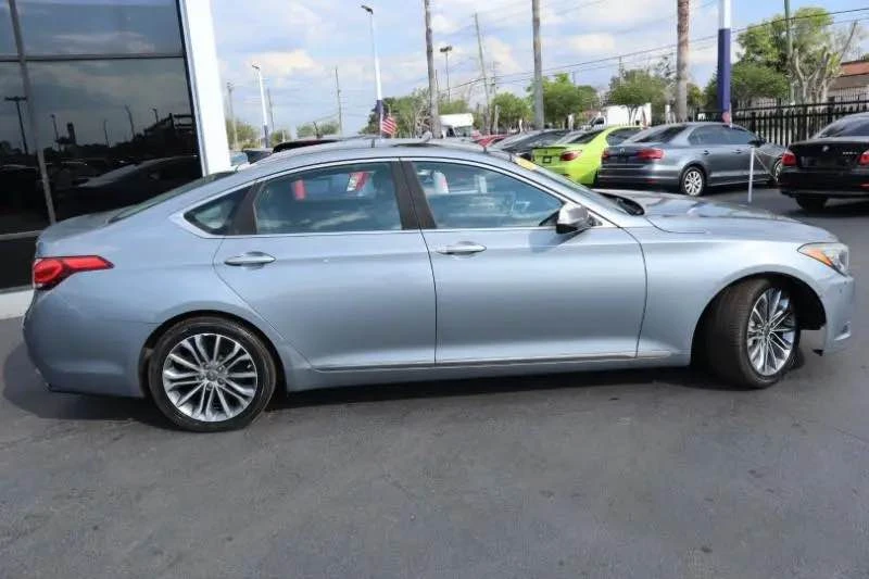 2016 Hyundai Genesis - Image 2 of 18