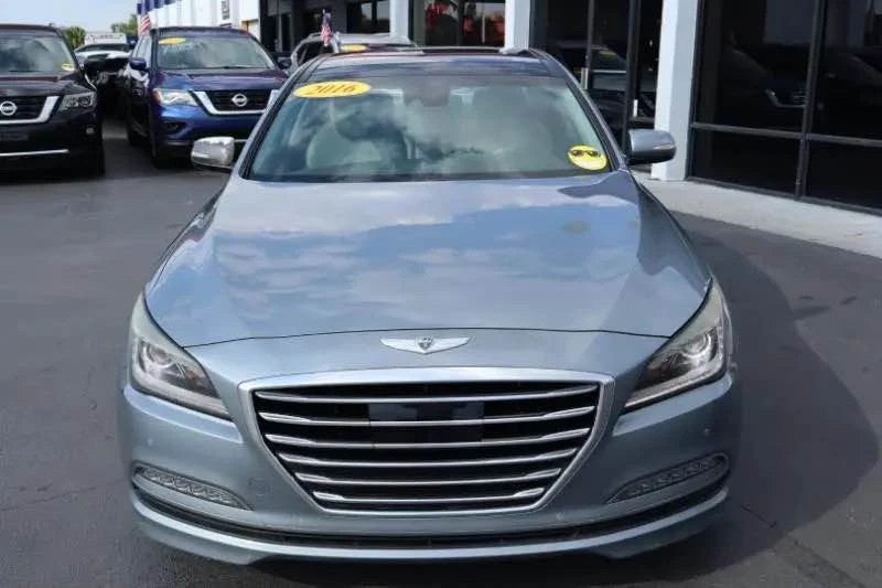 2016 Hyundai Genesis - Image 7 of 18