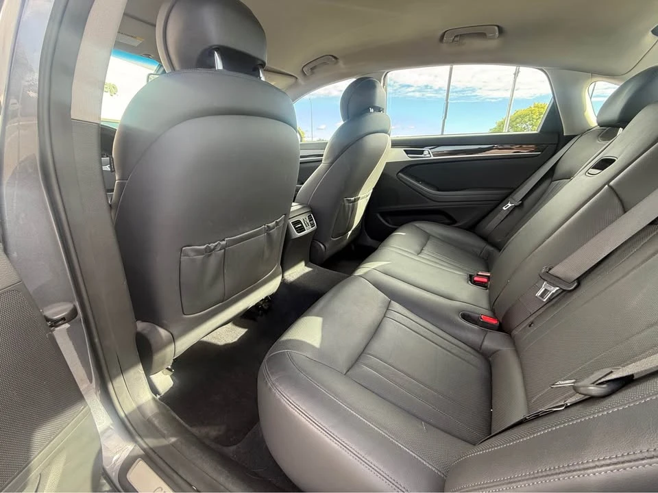 2016 Hyundai Genesis - Image 8 of 8