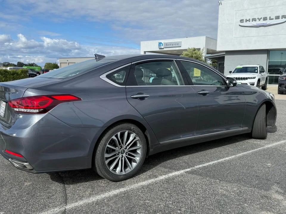 2016 Hyundai Genesis - Image 2 of 8