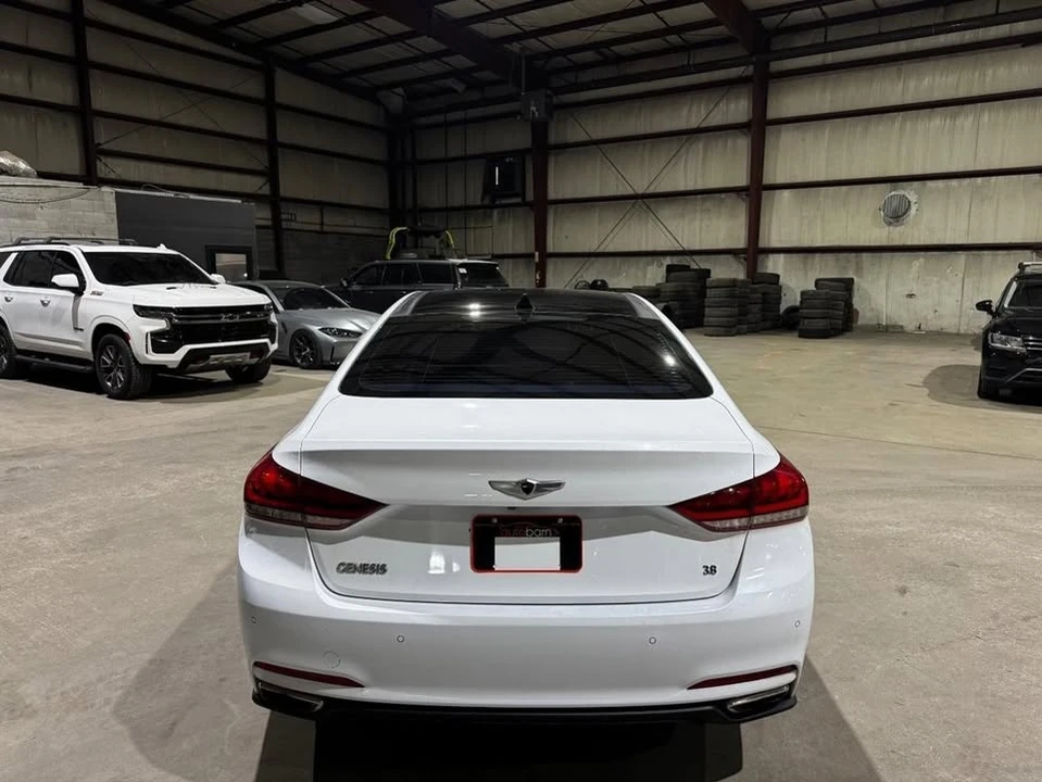2016 Hyundai Genesis - Image 6 of 20