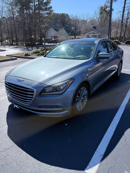 2016 Hyundai Genesis - Image 2 of 17
