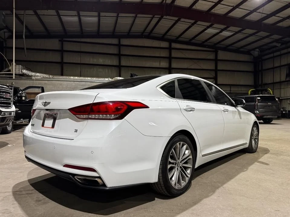 2016 Hyundai Genesis - Image 5 of 20