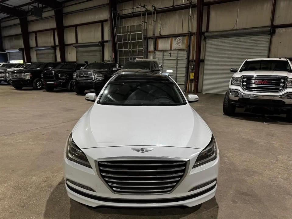 2016 Hyundai Genesis - Image 10 of 20