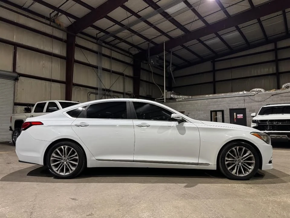 2016 Hyundai Genesis - Image 4 of 20