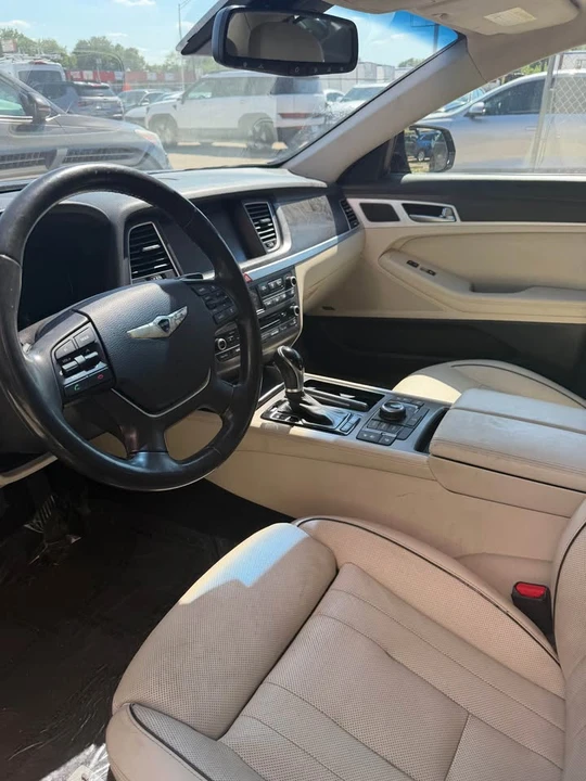 2016 Hyundai Genesis - Image 5 of 8