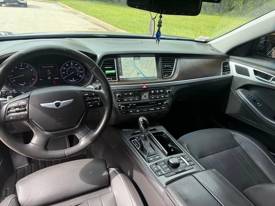 2016 Hyundai Genesis - Image 7 of 20