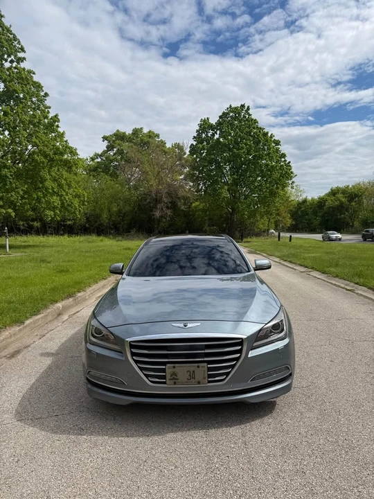 2016 Hyundai Genesis - Image 2 of 20