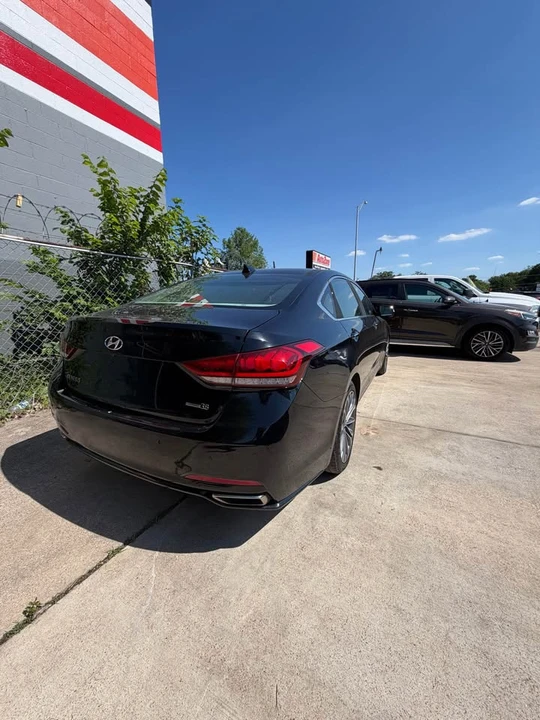 2016 Hyundai Genesis - Image 3 of 8