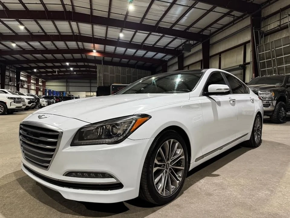 2016 Hyundai Genesis - Image 9 of 20