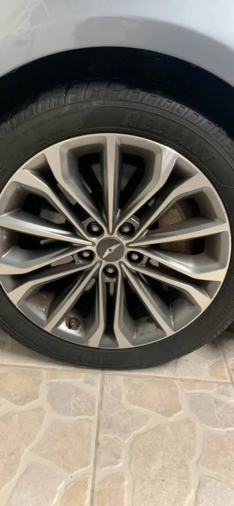 2016 Hyundai Genesis - Image 7 of 17