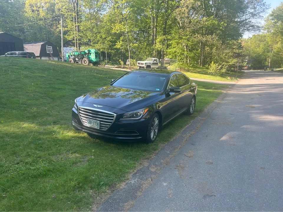 2016 Hyundai Genesis - Image 4 of 11