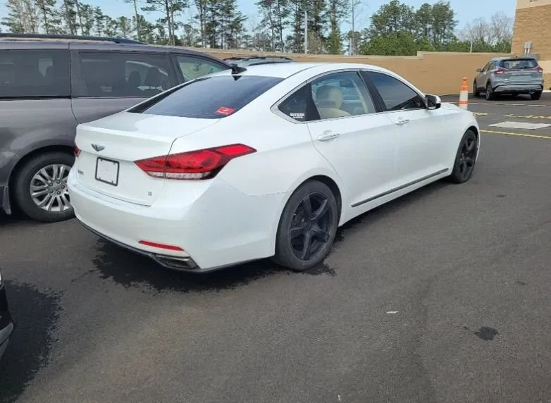 2016 Hyundai Genesis - Image 2 of 4