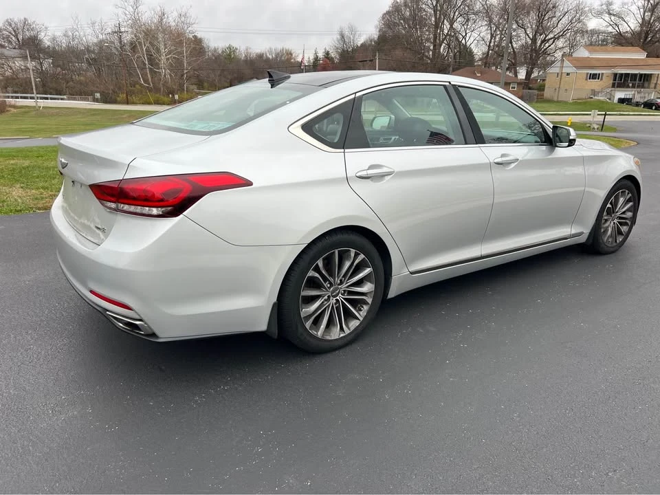 2016 Hyundai Genesis - Image 6 of 19