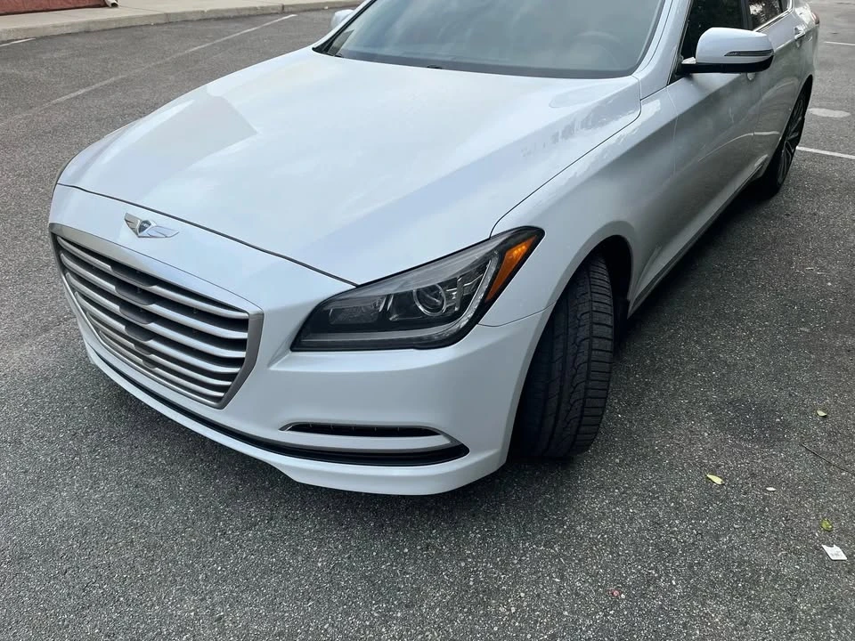 2016 Hyundai Genesis - Image 10 of 20
