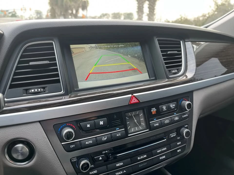 2016 Hyundai Genesis - Image 20 of 20