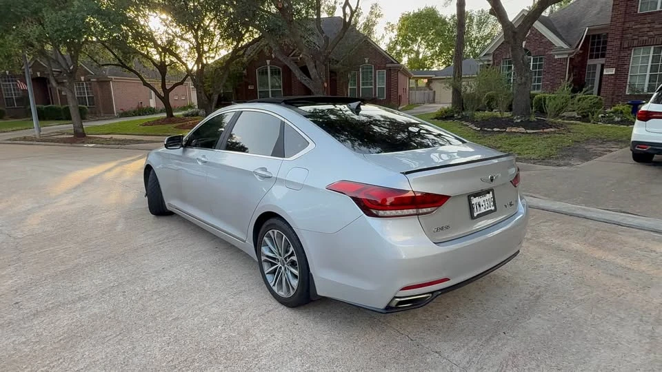 2016 Hyundai Genesis - Image 8 of 20