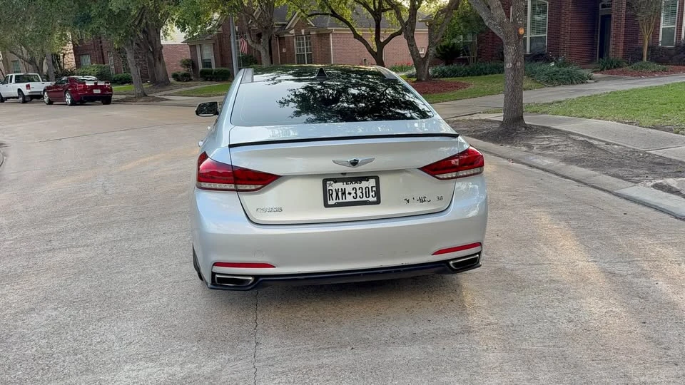 2016 Hyundai Genesis - Image 3 of 20