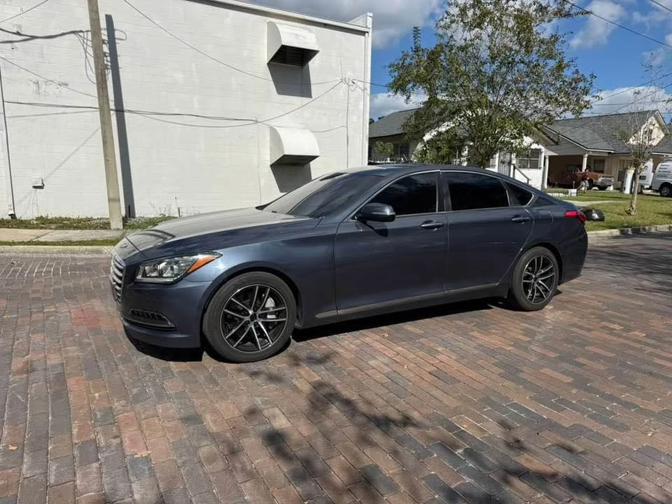 2016 Hyundai Genesis - Image 9 of 20