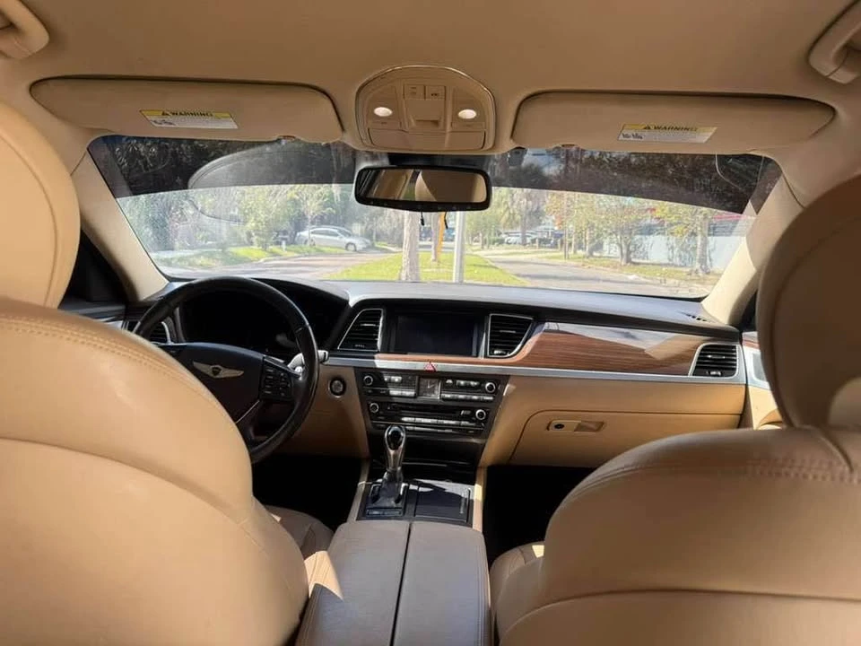 2016 Hyundai Genesis - Image 16 of 20