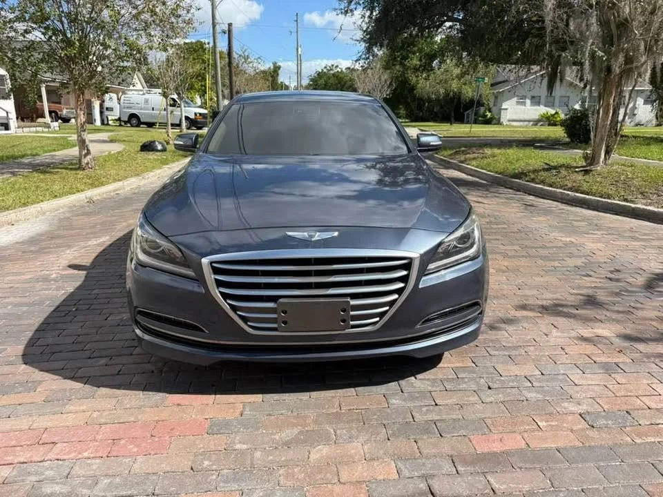 2016 Hyundai Genesis - Image 2 of 20