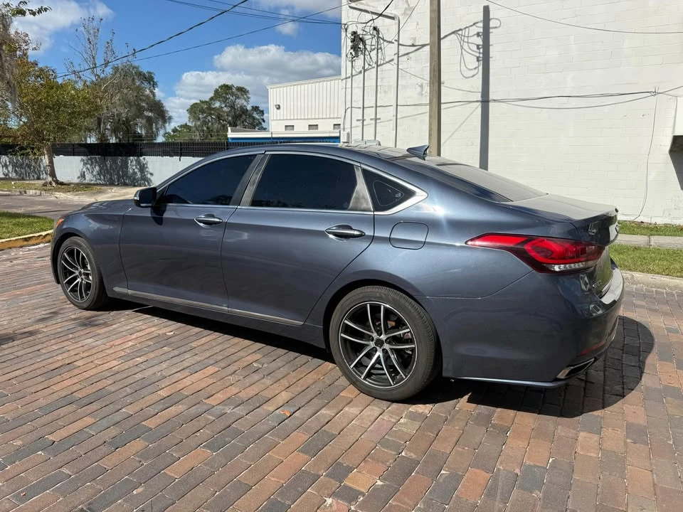 2016 Hyundai Genesis - Image 19 of 20