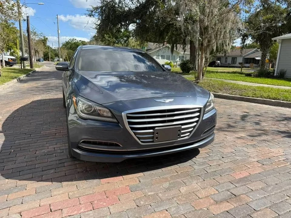 2016 Hyundai Genesis - Image 11 of 20