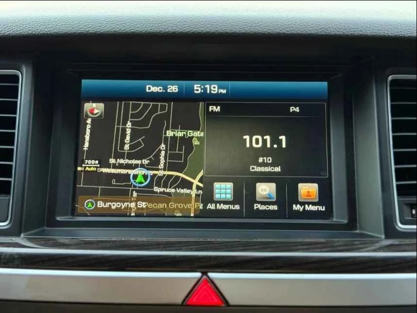 2016 Hyundai Genesis - Image 17 of 20