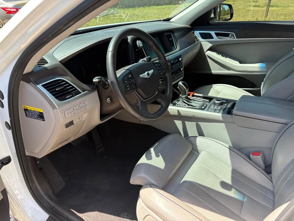 2016 Hyundai Genesis - Image 6 of 16