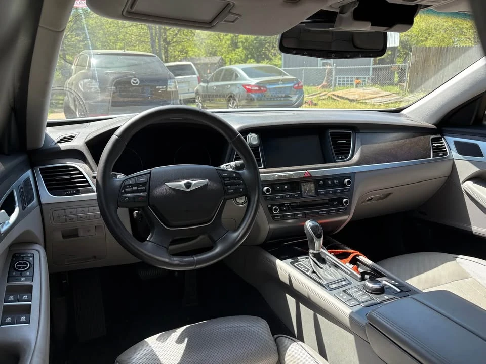 2016 Hyundai Genesis - Image 9 of 16