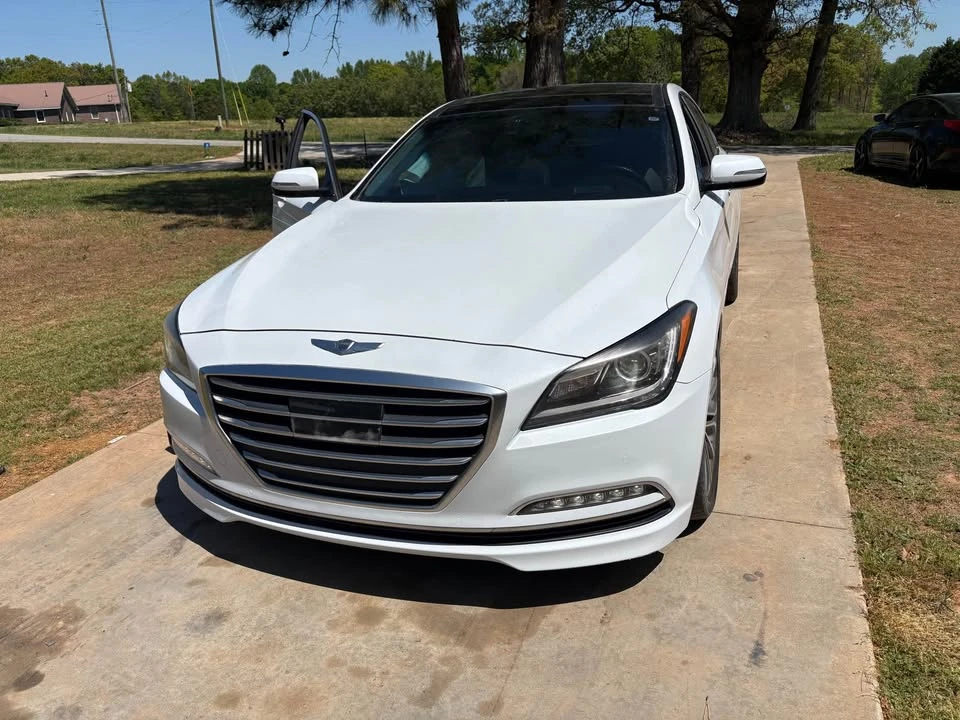 2016 Hyundai Genesis - Image 16 of 16