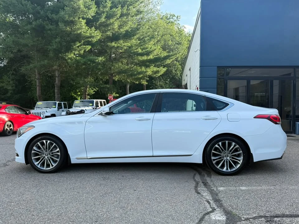 2016 Hyundai Genesis - Image 7 of 19