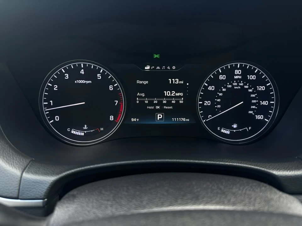 2016 Hyundai Genesis - Image 17 of 19