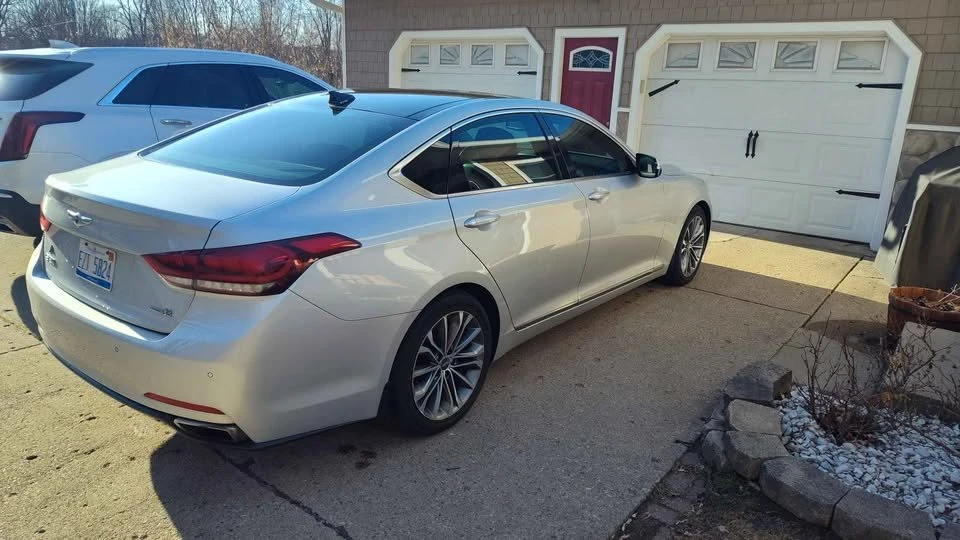 2016 Hyundai Genesis - Image 4 of 16