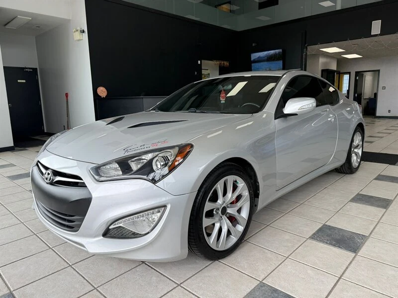 2016 Hyundai Genesis - Image 3 of 16