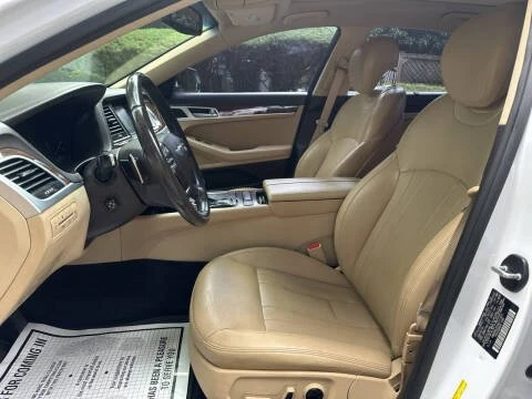 2016 Hyundai Genesis - Image 8 of 17