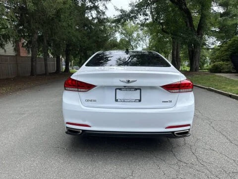 2016 Hyundai Genesis - Image 4 of 17