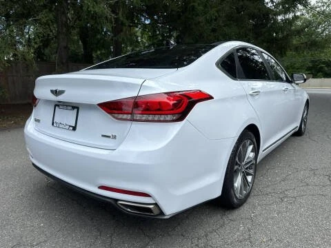 2016 Hyundai Genesis - Image 3 of 17