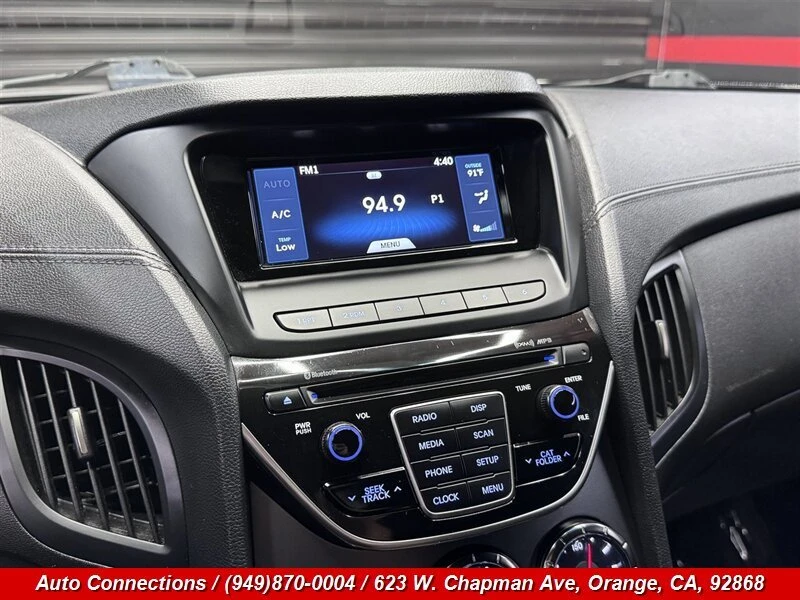2016 Hyundai Genesis - Image 16 of 20