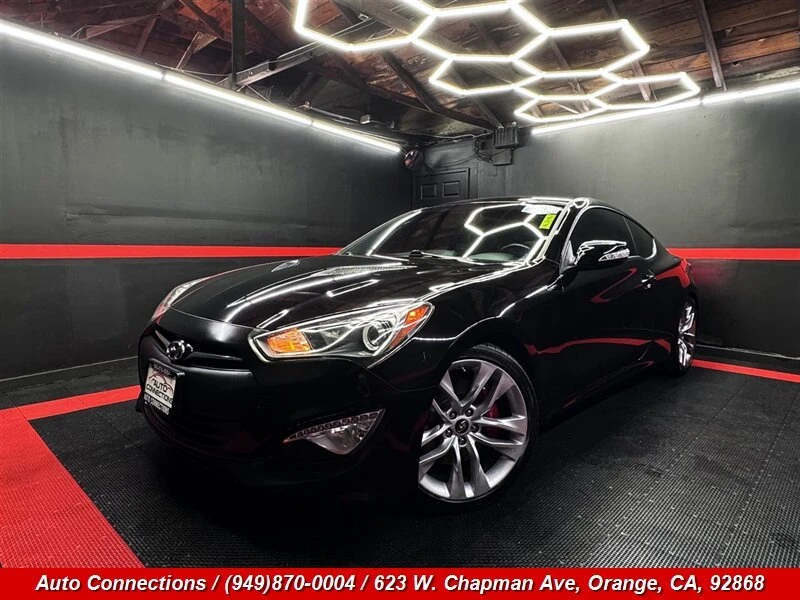 2016 Hyundai Genesis - Image 2 of 20