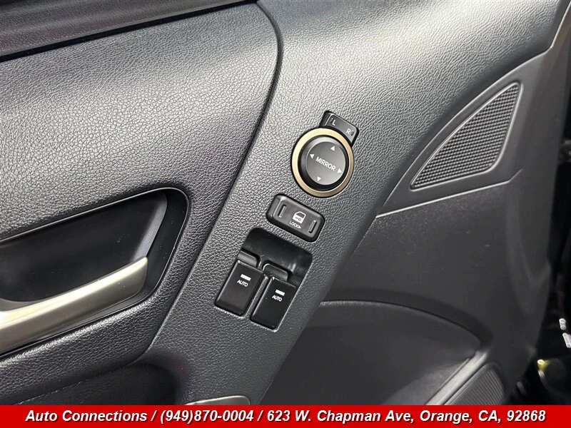 2016 Hyundai Genesis - Image 19 of 20