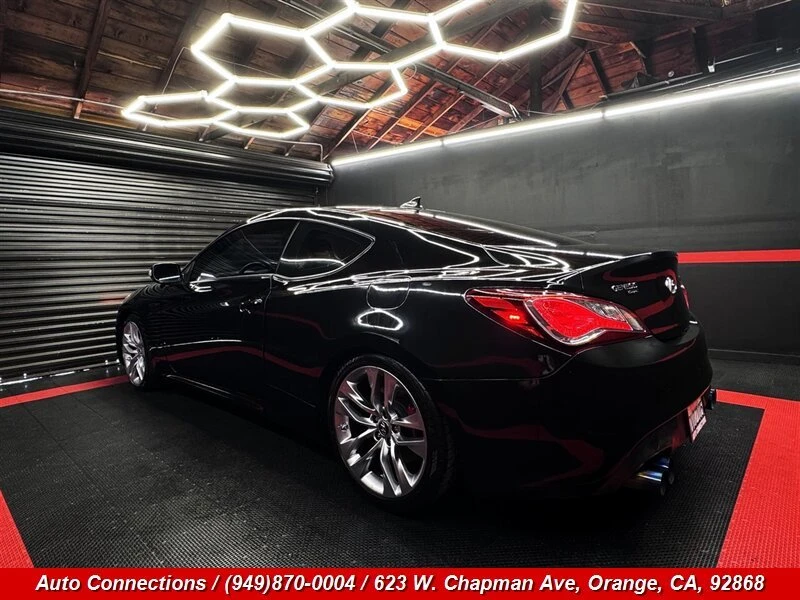 2016 Hyundai Genesis - Image 4 of 20