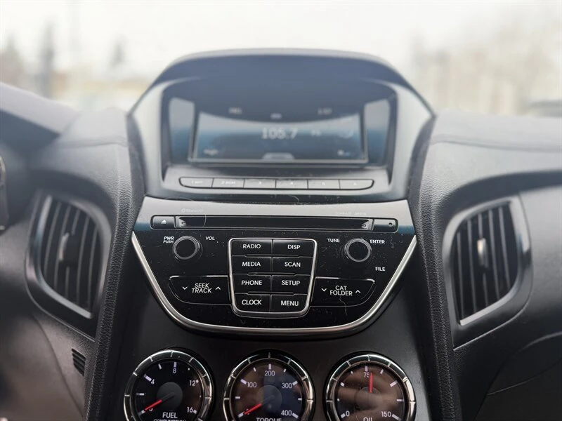 2016 Hyundai Genesis Coupe - Image 14 of 20