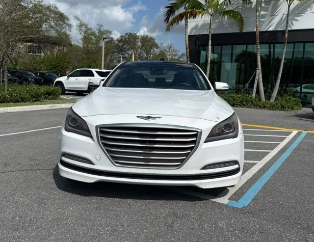 2016 Hyundai Genesis - Image 6 of 10