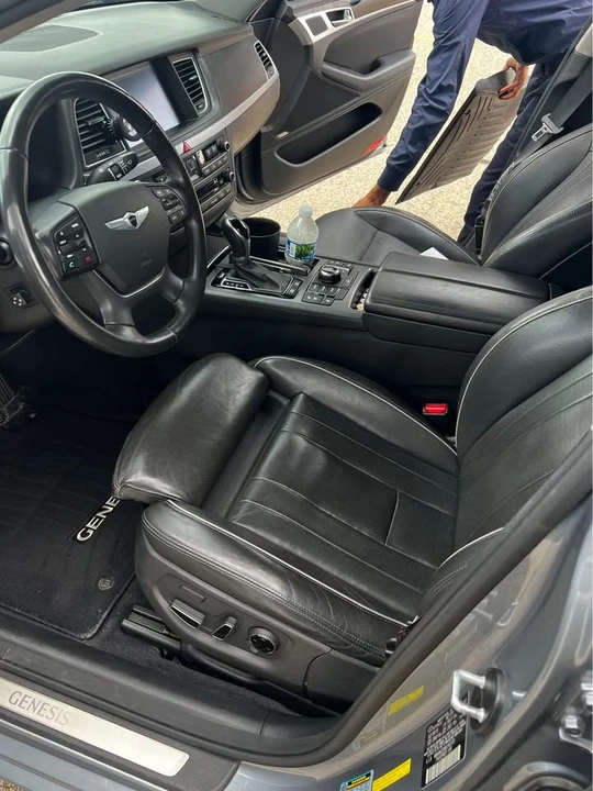 2016 Hyundai Genesis - Image 10 of 20