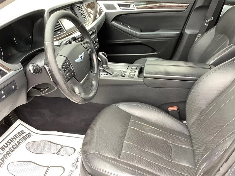 2016 Hyundai Genesis - Image 14 of 20