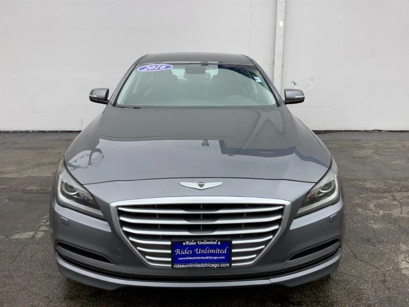 2016 Hyundai Genesis - Image 9 of 20