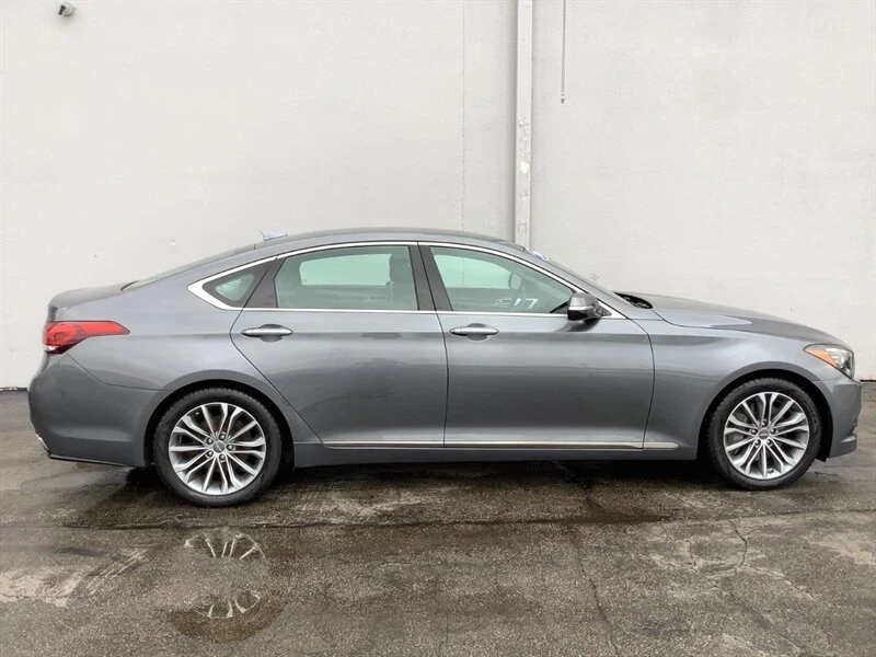 2016 Hyundai Genesis - Image 7 of 20