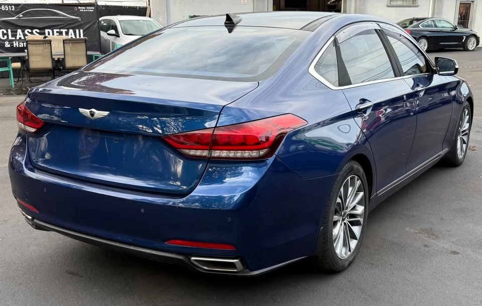 2016 Hyundai Genesis - Image 6 of 13